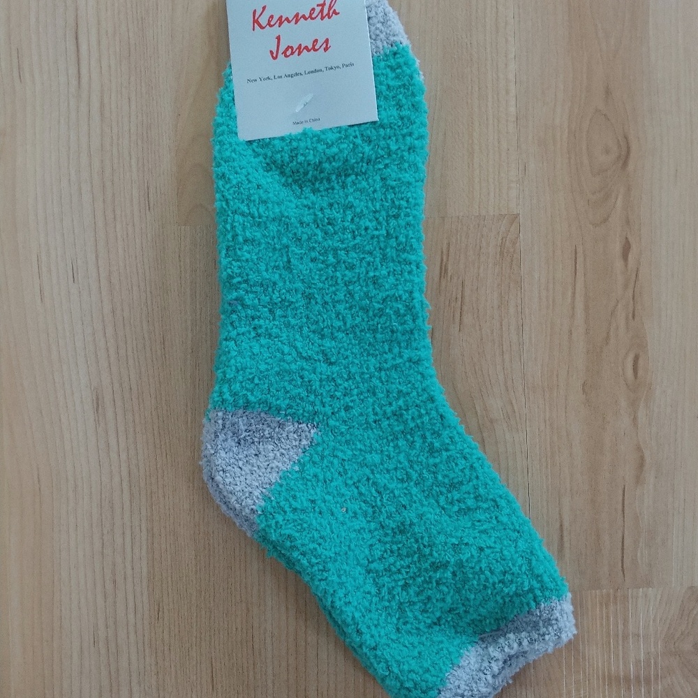 🆕 Turquoise Fuzzy Socks